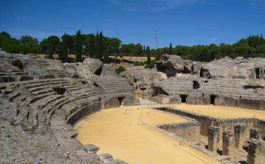 1266-anfiteatro-romano.jpg